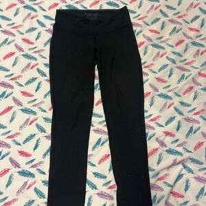 🌸TNA Black Leggings